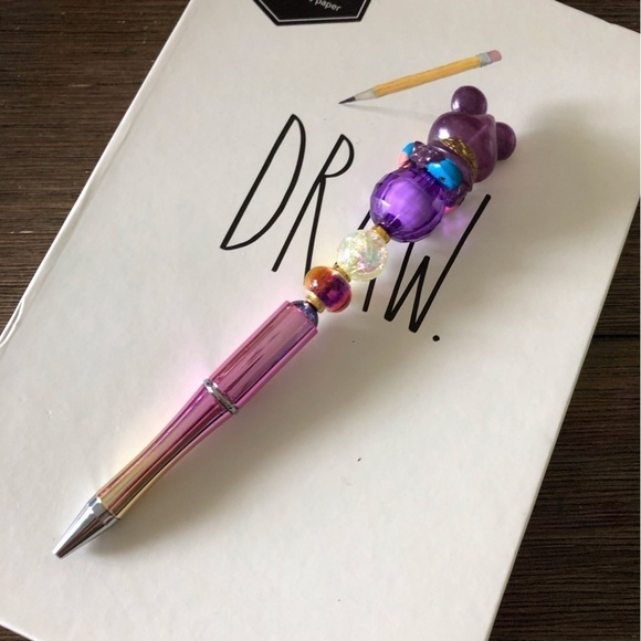 Disney Doorables: Moana: Tamatao handmade beaded pen - Picture 3 of 3